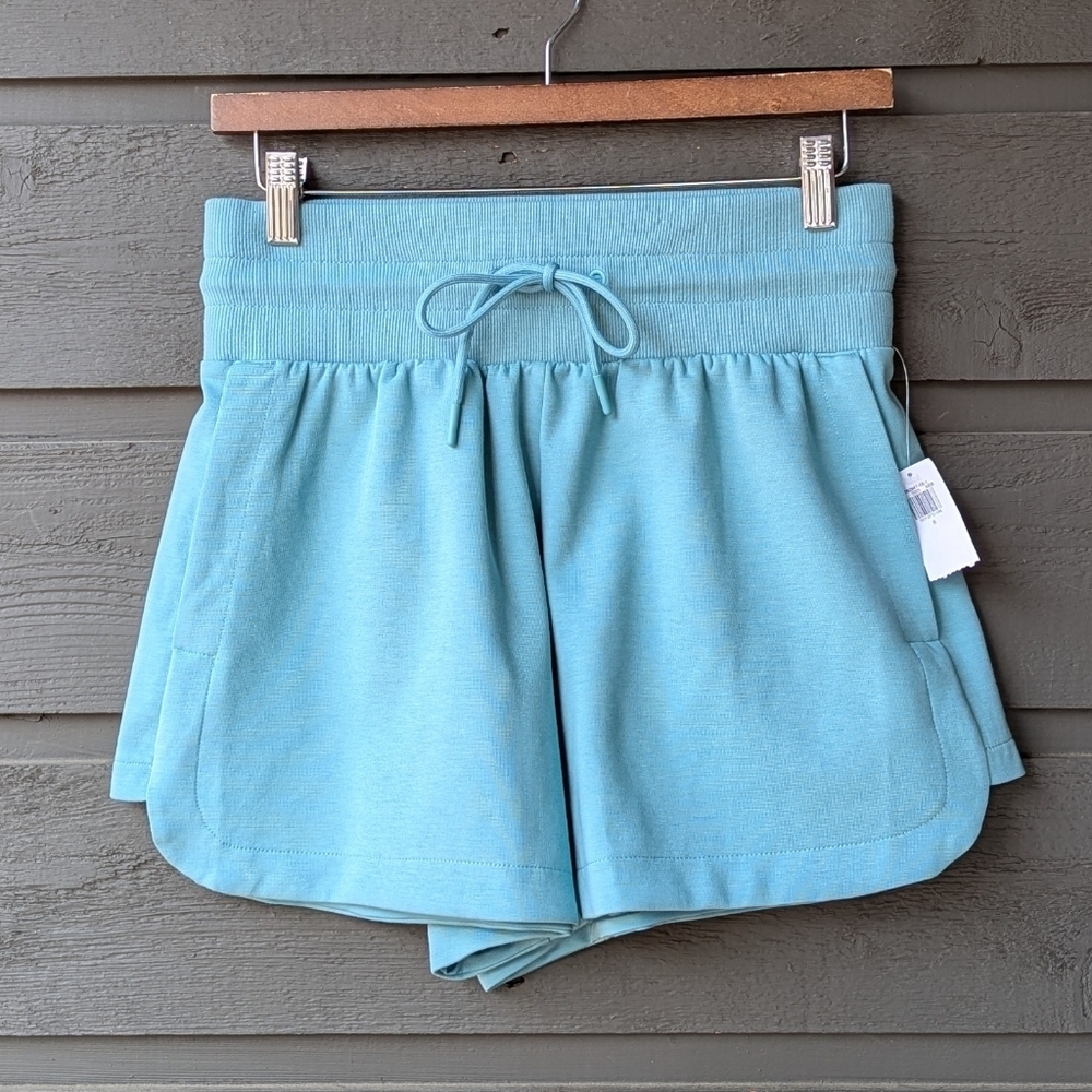 NWT Old Navy Active Dynamic Fleece Shorts Pastel Teal Green Small Supersoft